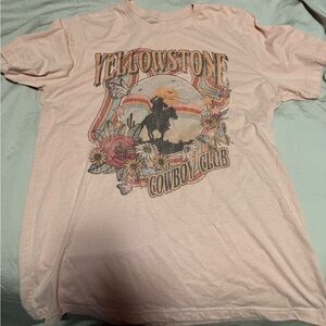 Yellowstone tee size m/l